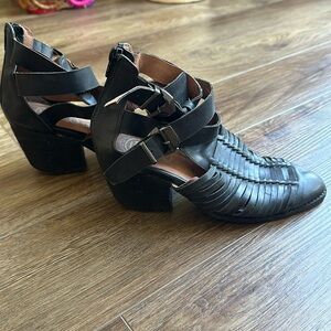 Jeffrey Campbell Stillwell leather strap Black Boots size 6